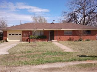 308 S Spruce St, Crescent, OK 73028