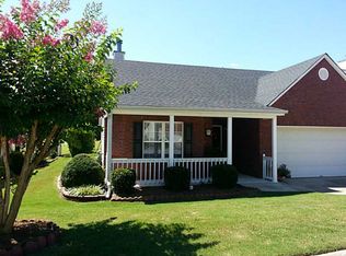 724 Jacoby Dr, Loganville, GA 30052