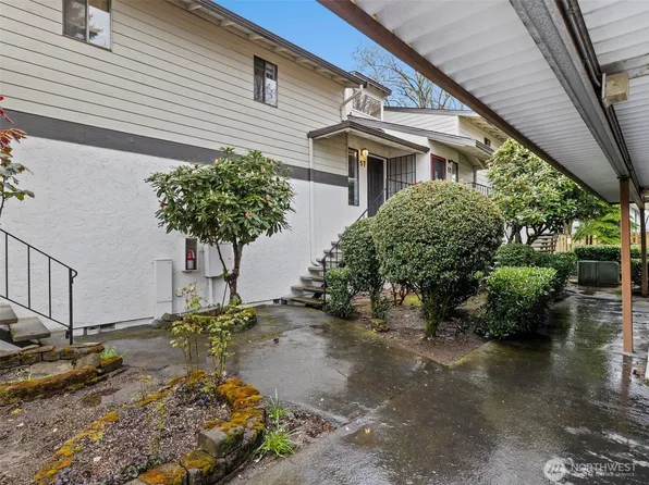 1824 Maple Lane #K57, Kent, WA 98030