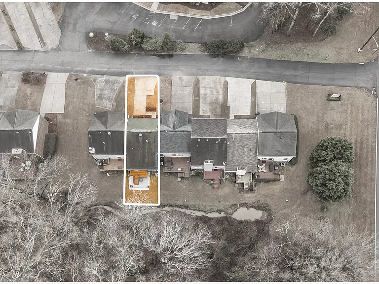 216 Flat Creek Ct — Photo 26