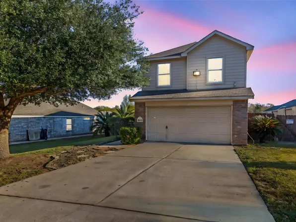 12474 Hackberry Dr, Willis, TX 77318