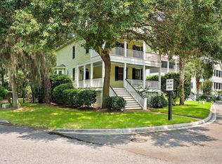 10 Battery Point Ln, Beaufort, SC 29902