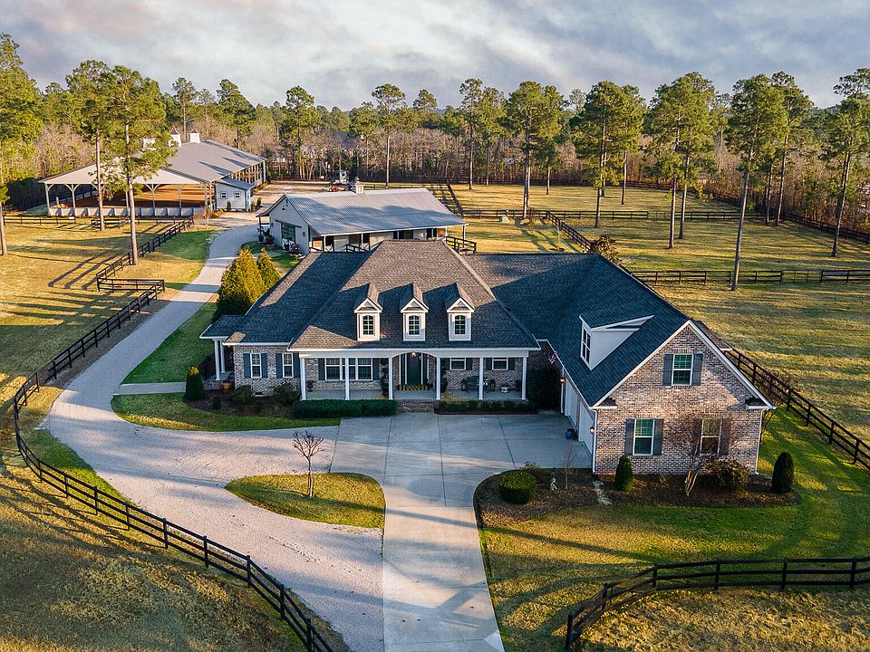 1st image of 160 Dasher Cir