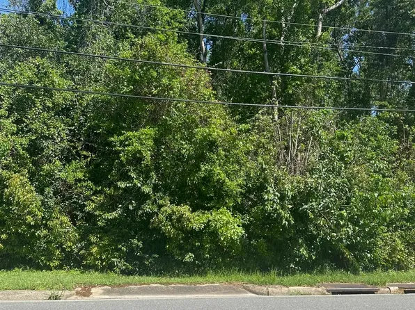 Cleveland St, Quincy, FL 32351