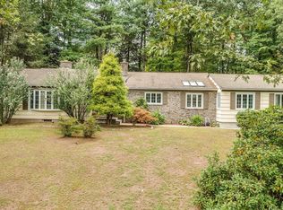 37 Brookside Dr, Wilbraham, MA 01095