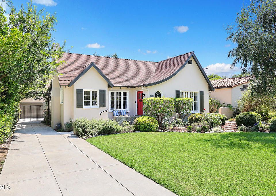1st image of 2126 Las Lunas St