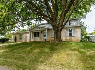 401 Quentin Dr, Saint Charles, MO 63301