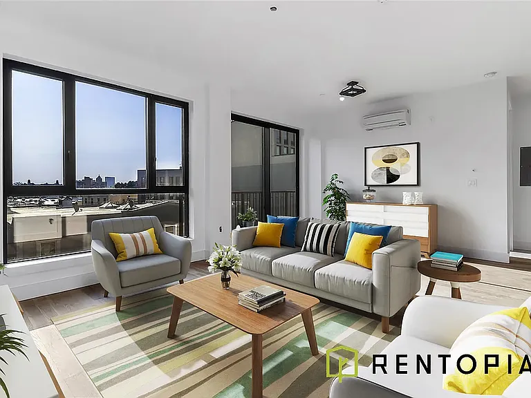 494 Manhattan Ave #4D — Photo 1