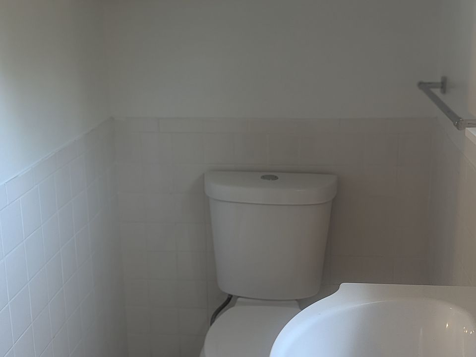 624 E Eleven Mile Rd Apt 6, photo 10