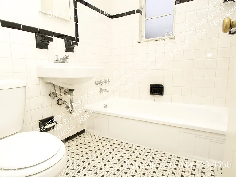 1769 Clifton Ave #5 — Photo 9