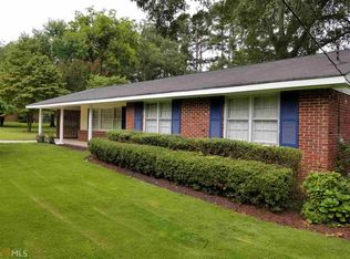 350 Circle Dr, Fayetteville, GA 30214