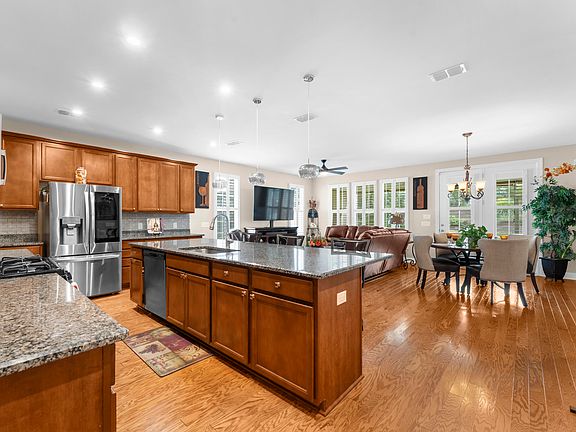 2nd image of 108 Reef Rd