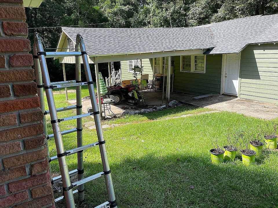 2nd image of 12768 Highway 24 E