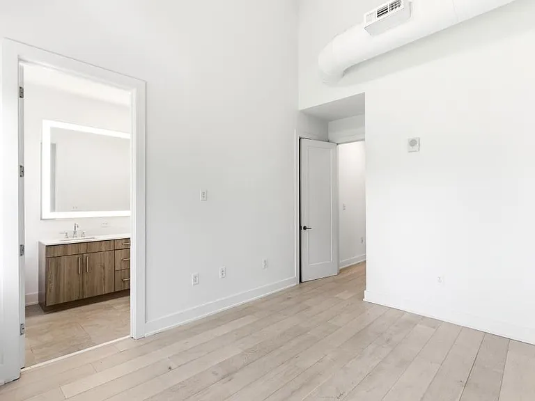 775 Juniper St #619 — Photo 21