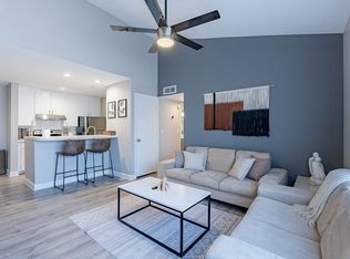 8055 E Thomas Rd UNIT B301, Scottsdale, AZ 85251