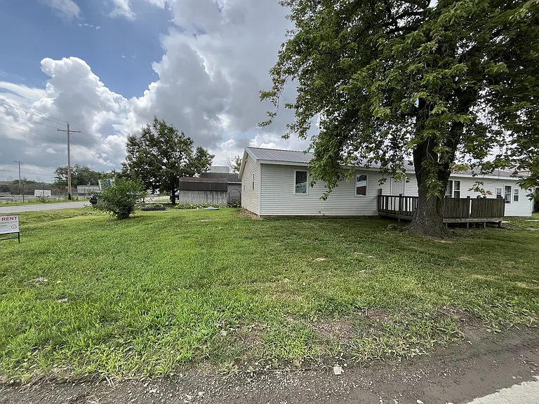 425 Paul Ave — Photo 7
