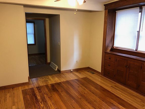 3rd image of 1105 Seymour Ave #1