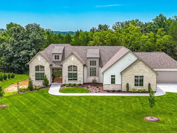 6404 Adare Manor Dr, Columbia, MO 65201