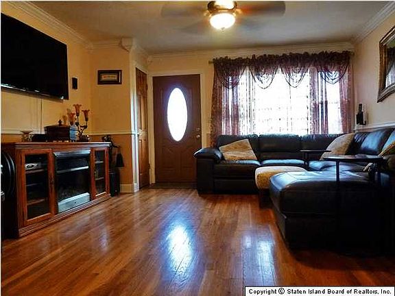 2nd image of 305 Seaver Ave