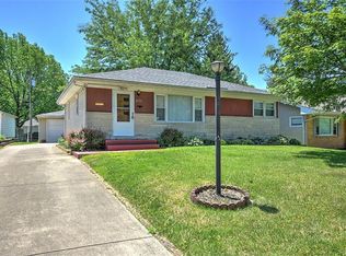 2271 Grandview Dr, Decatur, IL 62526