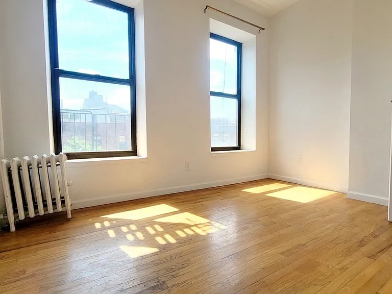 217 Avenue A #4FS — Photo 1
