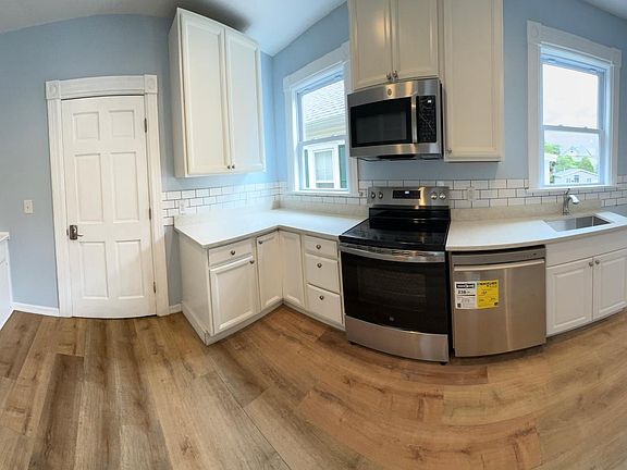 Pano of the new kitchen. Don't get dizzy.