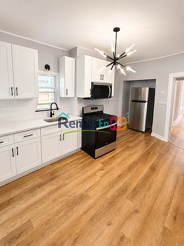 71 S 9th St Photo 1