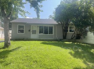 9718 Millburn Dr, Saint Louis, MO 63136