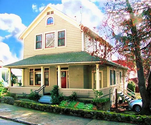 123 Richardson St #A Photo 1 123 Richardson St #A Photo 1