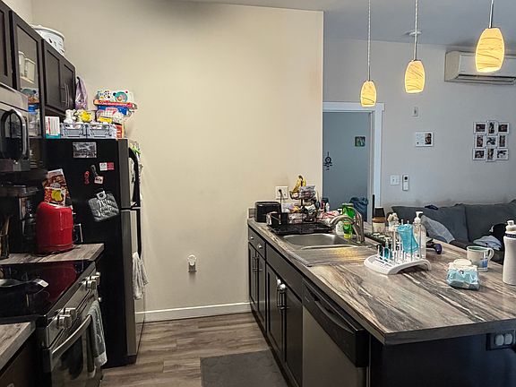 3rd image of 1001 Bainbridge St APT 1
