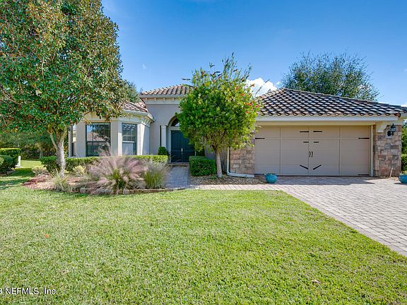5th image of 28 GARDEN GROVE Court