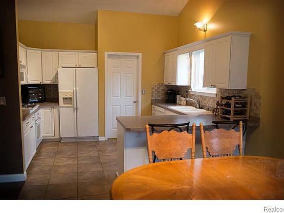 3rd image of 4736 Desert Bridge Ct