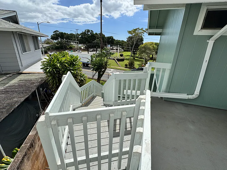 2nd upstairs exterior entrance