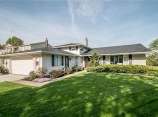 3576 Beverly Hills Dr, Rocky River, OH 44116