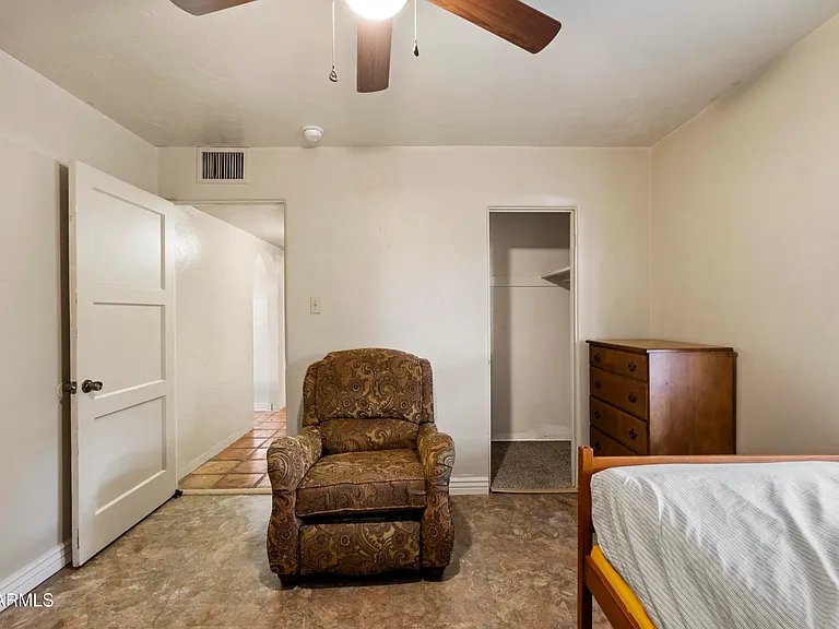 1001 S Roosevelt St — Photo 17