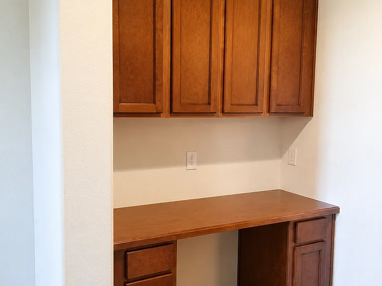 2502 Autumnvale Dr — Photo 18