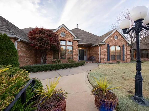 1412 Academy Rd, Ponca City, OK 74604