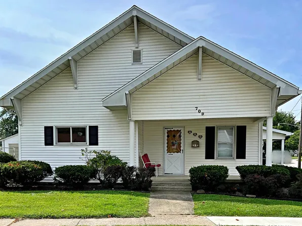 709 A St NE, Linton, IN 47441