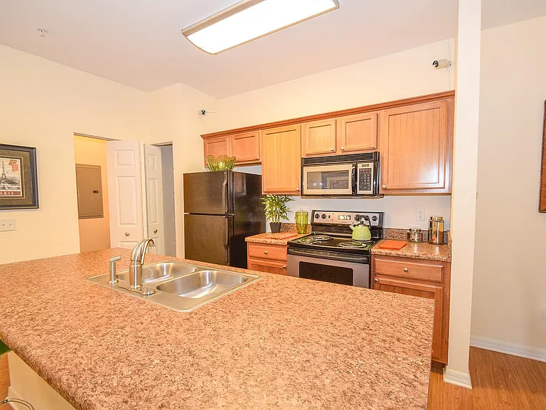 Capital Walk Apartments — Photo 44