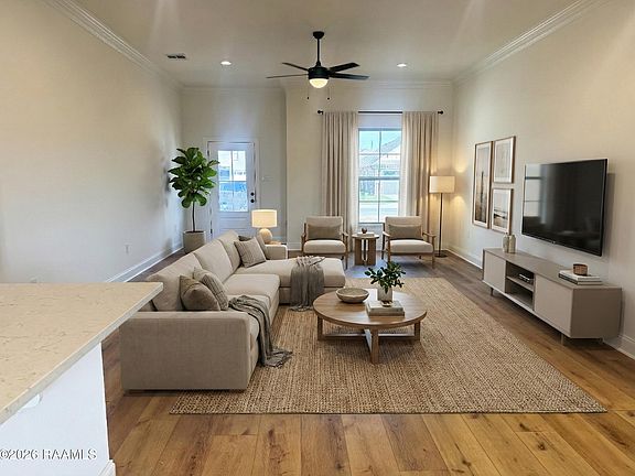 2nd image of 109 Lotus St