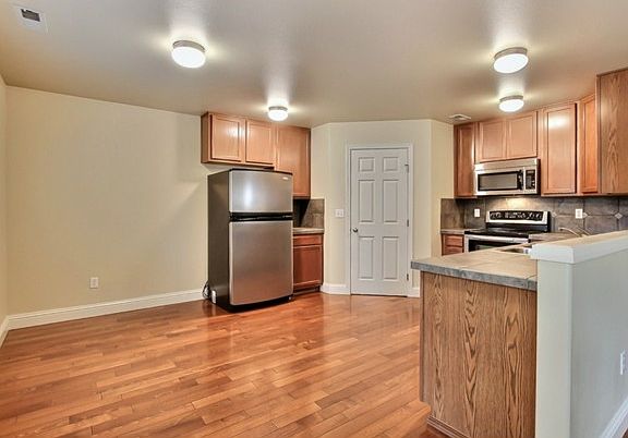 4th image of 5128 203rd St Ct E #T