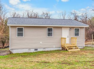 2043 Bishop Rd, Greensboro, NC 27406