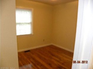 100 Earl St, Seaford, VA 23696