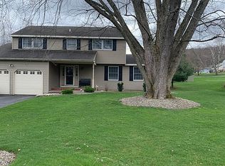 4531 Waltham Dr, Manlius, NY 13104