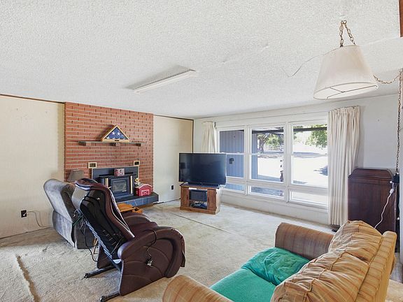 5th image of 3007 Erline Way