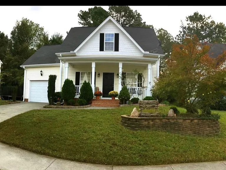 8337 Hobhouse Cir — Photo 1