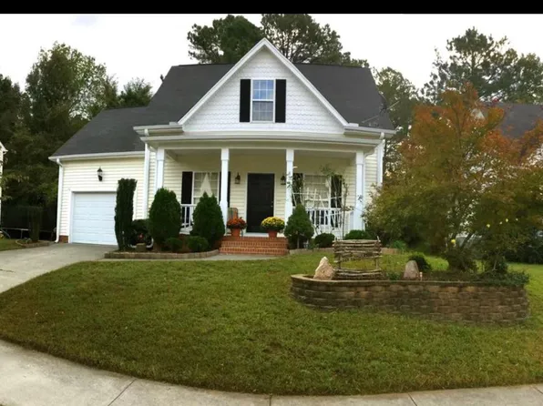 8337 Hobhouse Cir, Raleigh, NC 27615