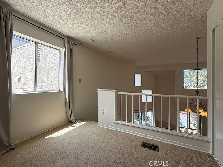 1445 Brett Pl #319 — Photo 9