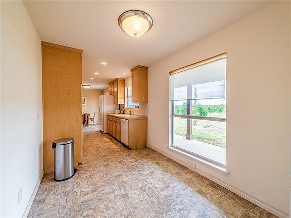 5th image of 3779 Pecan Acres Dr #2