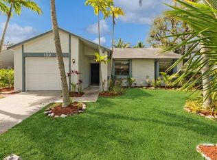 122 Rosewood Cir, Jupiter, FL 33458